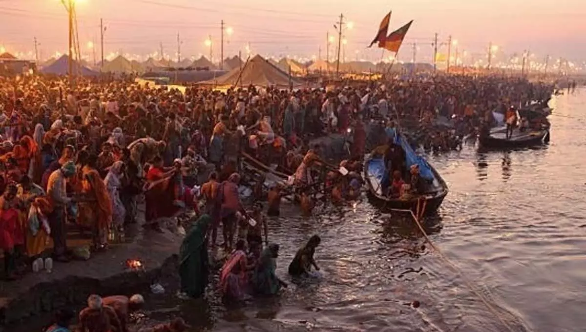 Maha Kumbh mela 2025: మహాకుంభమేళాకు వేళాయే.. ప్రయాగ్రాజ్లో ఆధ్యాత్మిక శోభ..