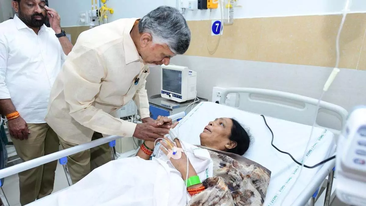 Tirupati stampede : తొక్కిసలాట ఘటనపై న్యాయ విచారణ; ముగ్గురు అధికారుల బదిలీ, ఇద్దరి సస్పెన్షన్..