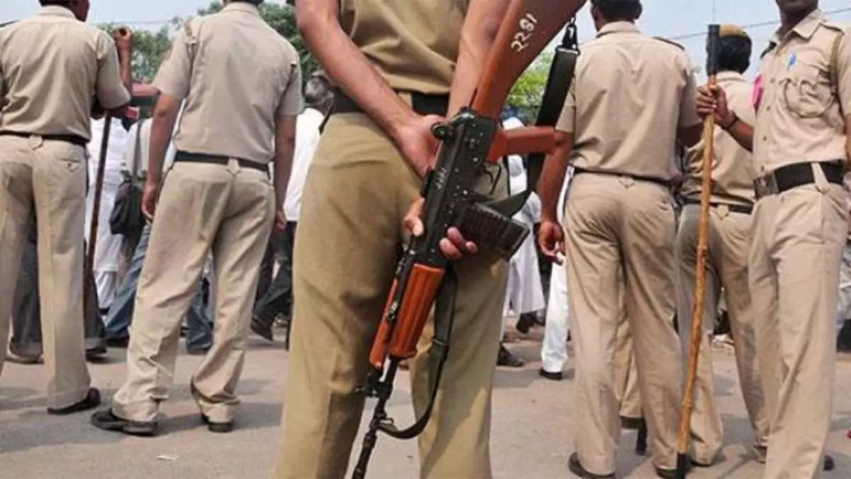 Police transfer | హైదరాబాద్లో ఇన్స్పెక్టర్లకు కొత్త పోస్టింగ్లతో బదిలీ