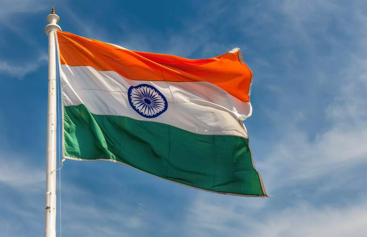 Indian National flag | లండన్లో భారతీయ జాతీయ జెండాకు అవమానం