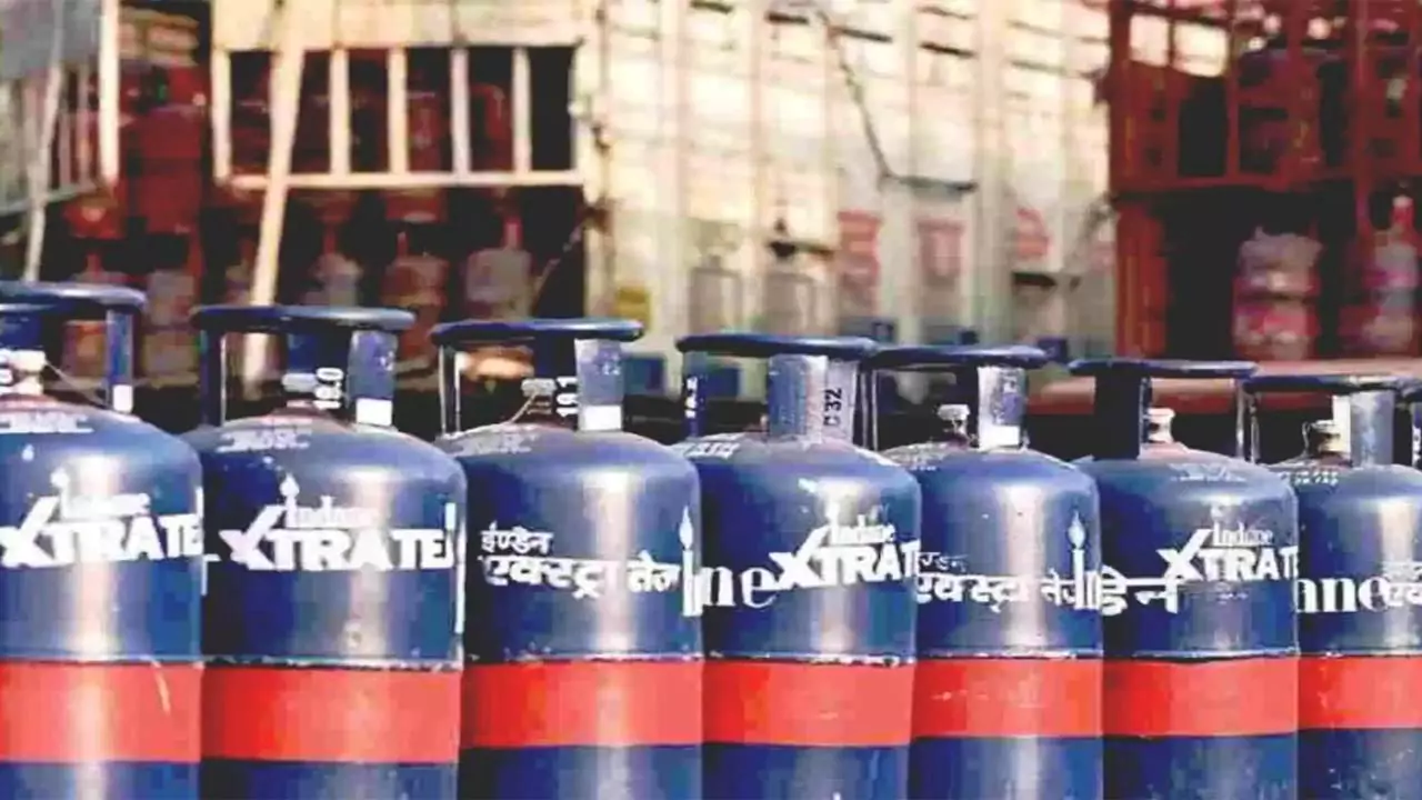 LPG Prices | క‌మ‌ర్షియ‌ల్‌ LPG ధరల పెంపు.. మీ నగరంలో తాజా ధరలపై లుక్కేయండి..