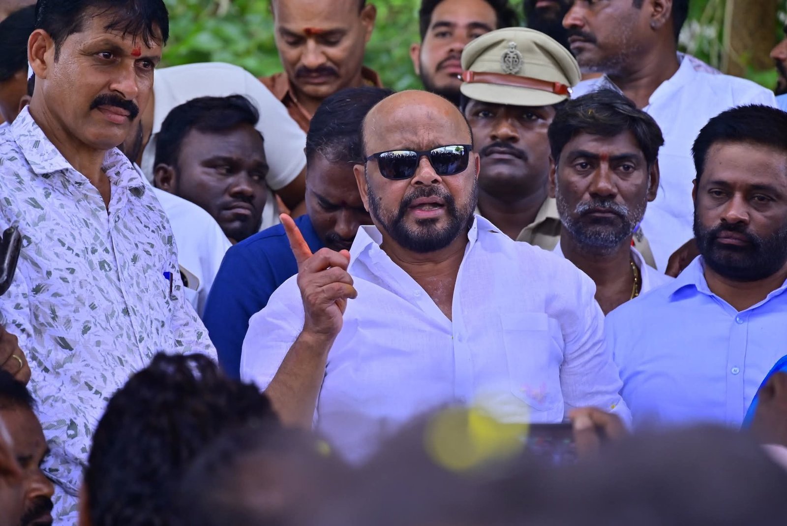 Konda Murali | సంచలనం రేపుతున్న కొండా మురళి వ్యాఖ్యలు