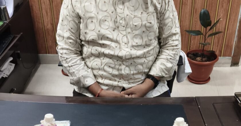 ACB Raids | రూ.2లక్షలు లంచం తీసుకుంటూ ఏసీబీకి చిక్కిన డిప్యూటీ కమిషనర్