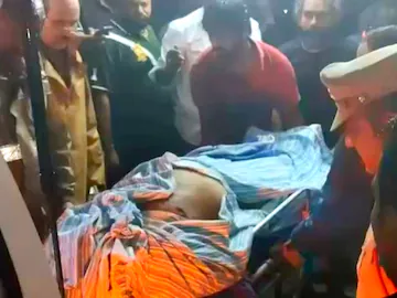 Hyderabad | కృష్ణాష్టమి వేడుకల్లో తీవ్ర విషాదం: రథానికి కరెంటు తీగలు తగిలి ఐదుగురు మృతి