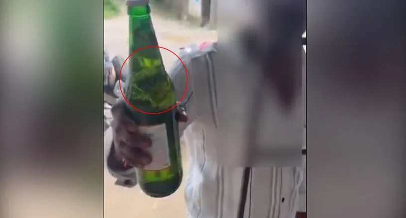 Beer bottle : బీరు సీసాలో సోంపు ప్యాకెట్ కలకలం – వరంగల్లో  ఘటన