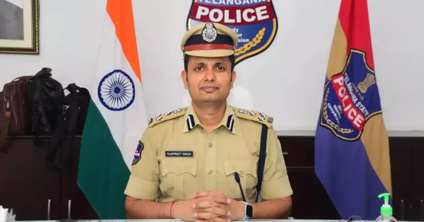 Ragging | ర్యాగింగ్పై కఠిన చర్యలు : వరంగల్ పోలీస్ కమిషనర్ హెచ్చరిక