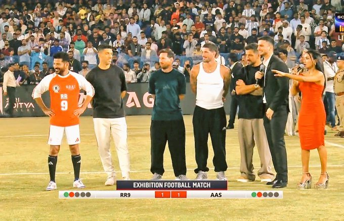 Lionel Messi  | హైదరాబాద్​లో మెస్సీ మేనియా… సీఎం రేవంత్ రెడ్డి టీమ్ విజయం, మనవడితో మెస్సీ ఫుట్‌బాల్