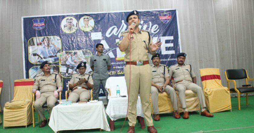 సురక్షిత ప్రయాణం ఆటో డ్రైవర్ల బాధ్యత: వరంగల్ సీపీ సన్ ప్రీత్ సింగ్