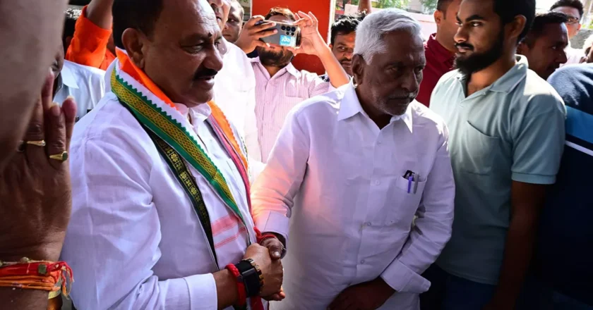 పీసీసీ చీఫ్ దౌత్యం విఫలం.. రేపు కీలక నిర్ణయం ప్రకటించనున్న సీనియర్ నేత జీవ‌న్‌రెడ్డి